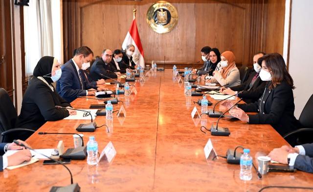 وزيرة التجارة والصناعة تبحث مع وزيرة الهجرة استعدادت عقد مؤتمر مصر تستطيع بالصناعة