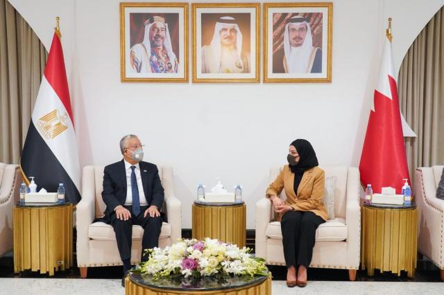 لقاء المستشار جبالى حنفى ورئيسة مجلس النواب البحرينى
