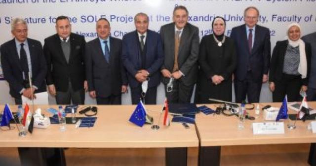محافظ الإسكندرية يوقع اتفاقية تشغيل كلية الهندسة بالطاقة الشمسية