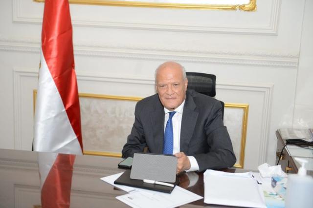 النائب عبد الحي عبيد رئيس لجنة العلاقات الخارجية بمجلس الشيوخ