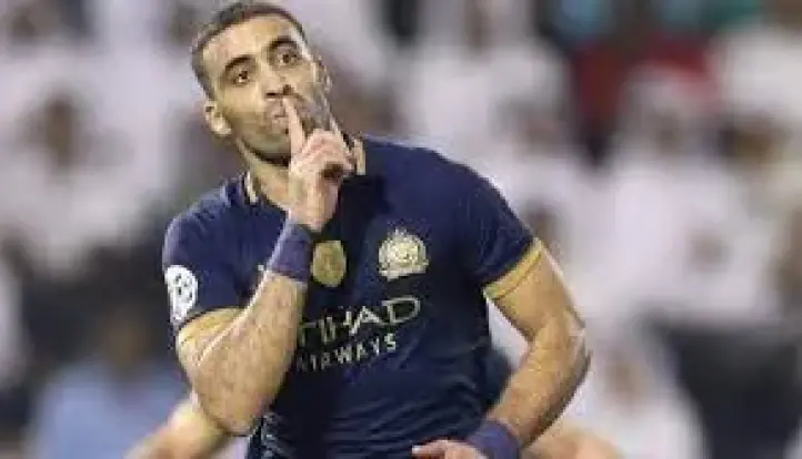 هل  يغادر عبد الرزاق حمد الله صفوف الشباب؟