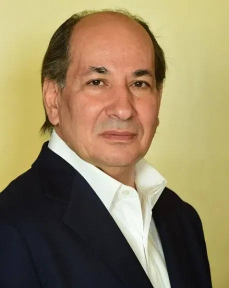 النائب الدكتور خالد قنديل