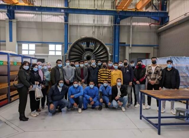 مركزالتطوير المهني بهندسة الزقازيق ينظم زيارة ميدانية للطلاب لشركة مصر للطيران