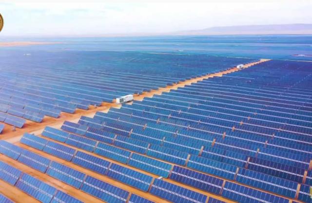 تمويل إنشاء 16 محطة طاقة شمسية بمجمع بنبان بأسوان بقيمة 410 ملايين يورو