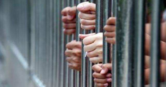 حبس 7 متهمين بإساءة استخدام مواقع التواصل الاجتماعى 15 يوماً