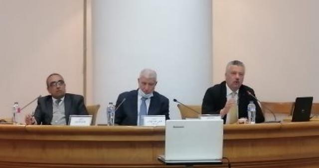 ندوة بـ ”الأعلى للثقافة”:الكتاب الجامعى مقروء سواء كان إلكترونيًا أو ورقيًا ندوة بـ ”الأعلى للثقافة”:الكتاب الجامعى مقروء سواء كان إلكترونيًا أو ورقيًا