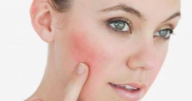 نحافة الوجه قد تكون دليلا على بعض الأمراض.. منها مشكلات الجهاز الهضمى