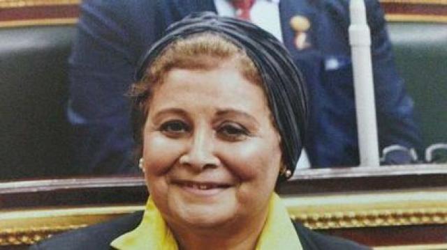 «بيد الله وليس لنا دخل.. وقرار صائب» تباين ردود أفعال المصريين على... «بيد الله وليس لنا دخل.. وقرار صائب» تباين ردود أفعال المصريين على مقترح تأجيل الحمل للمتزوجين حديثا.