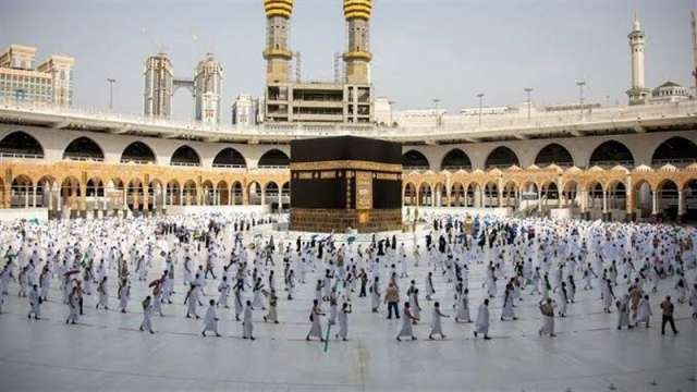باسل السيسي: شروط وضوابط العمرة صارمة والأسعار تحدي كبير