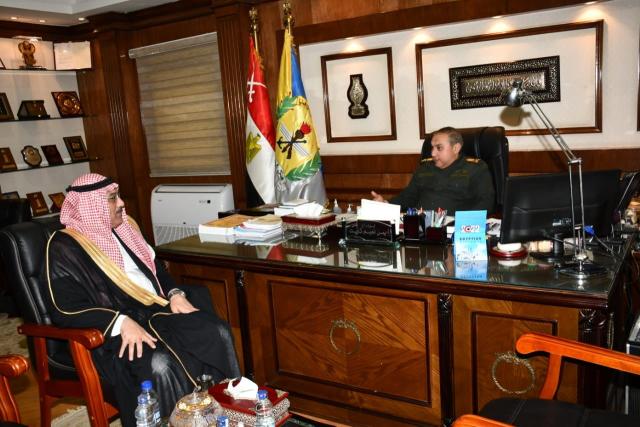 رئيس مجلس القبائل والعائلات المصرية يلتقي بمدير أكاديمية ناصر العسكرية (صور)