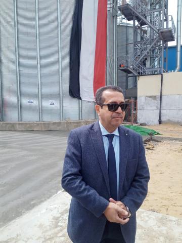  اللواء شريف باسيلي رئيس الشركة المصرية القابضة للصوامع 