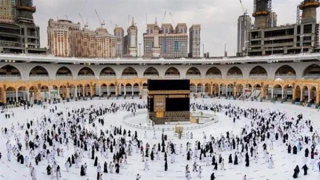 «بوابة العمرة» تنفذ تأشيرات السفر للسعودية طوال العام