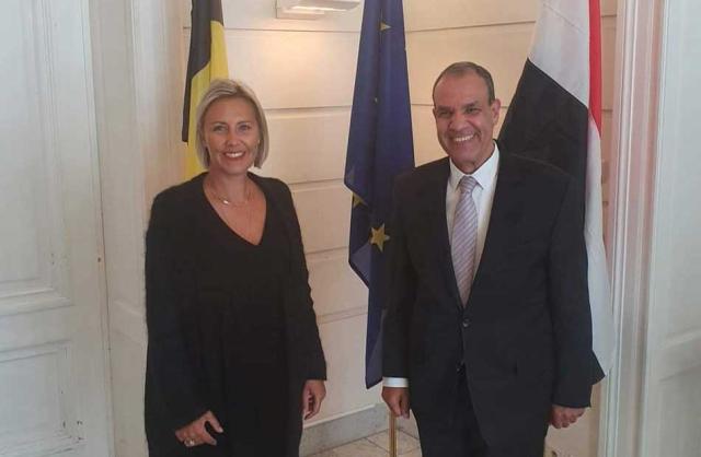 السفير المصري في بروكسل يلتقي وزيرة الدفاع البلجيكية