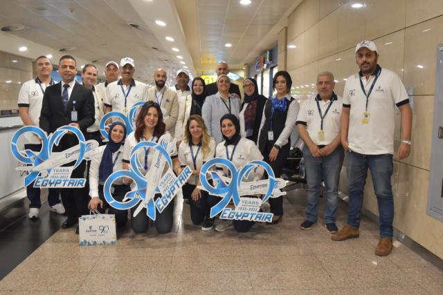 مصر للطيران تحتفل مع الركاب