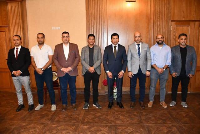 لقاء وزير الشباب