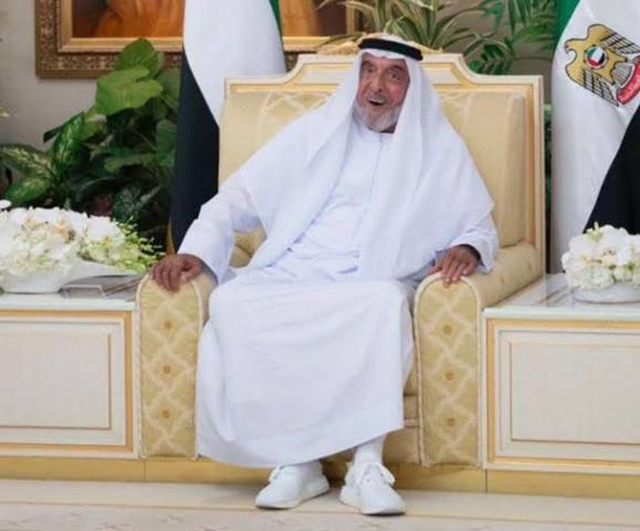 الشيخ خليفة بن زايد آل نهيان رئيس دولة الإمارات تعرف اكثر عليه
