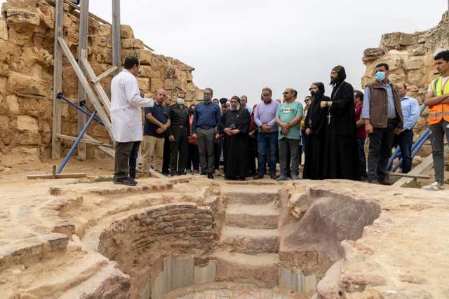 وزير السياحة والآثار يتفقد موقع أبو مينا الأثري 