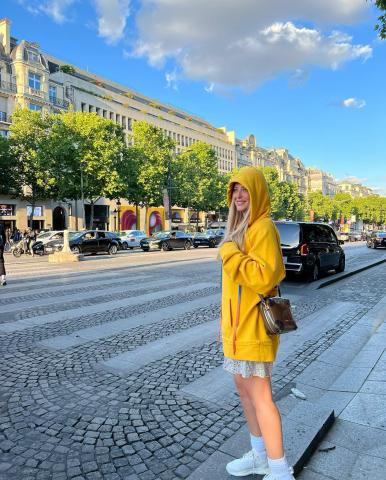 ريم مصطفي في باريس