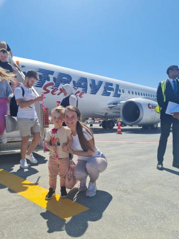 مطار الغردقة الدولي يستقبل أولى الرحلات الجوية القادمة من مطار” كاتوفشكى” ببولندا (صور)