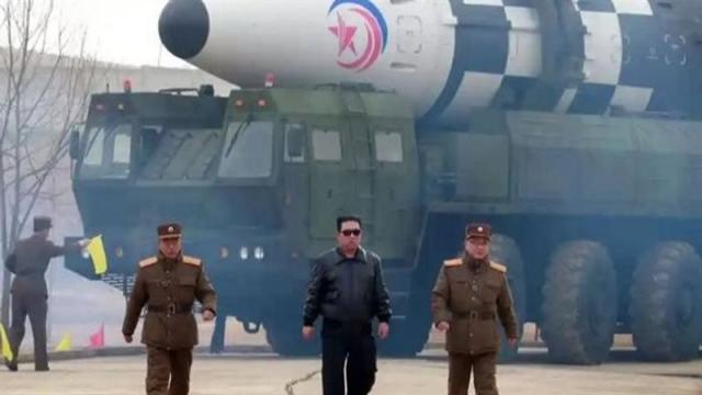 كوريا الشمالية أطلقت 33 صاروخا بتكلفة تكفي لتوفير لقاح كورونا لجميع مواطنيها