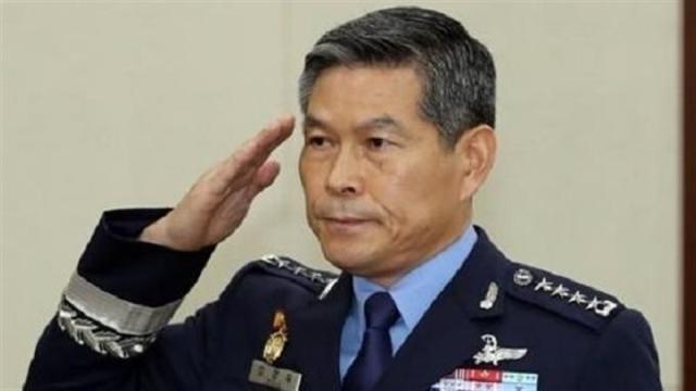 وزير الدفاع كوريا الجنوبية