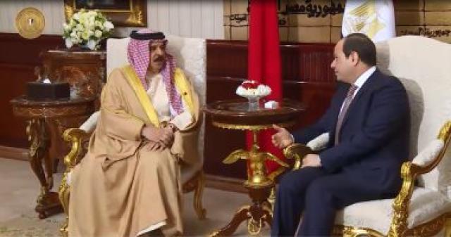 الرئيس عبد الفتاح السيسي والملك حمد بن عيسى العاهل البحرينى