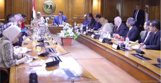 وزيرا التعليم العالي والبيئة يناقشان الترتيبات والاستعدادات لاستضافة مصر قمة المناخ «COP 27»