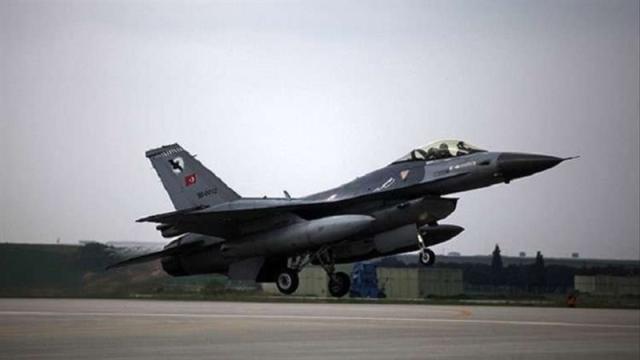الطائرات التركية تقصف العراق