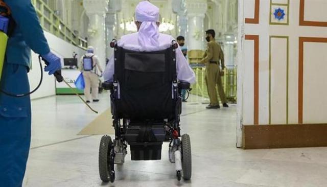 حجاج الأشخاص ذوي الإعاقة يغادرون الرياض لأداء فريضة الحج