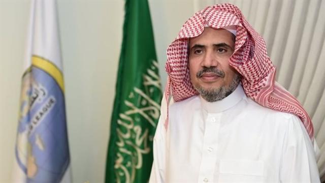بعد رفض إلقائه لخطبة عرفة.. نشطاء سعوديون يطلقون حملة للدفاع عن محمد العيسى