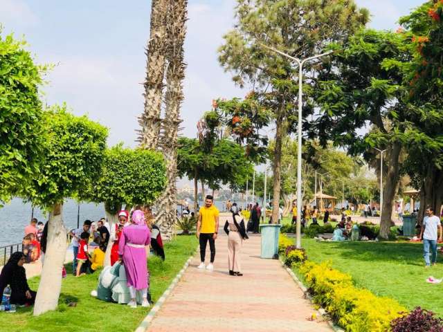 توافد الزوار على حدائق القناطر الخيرية للاحتفال بعيد الأضحى المبارك