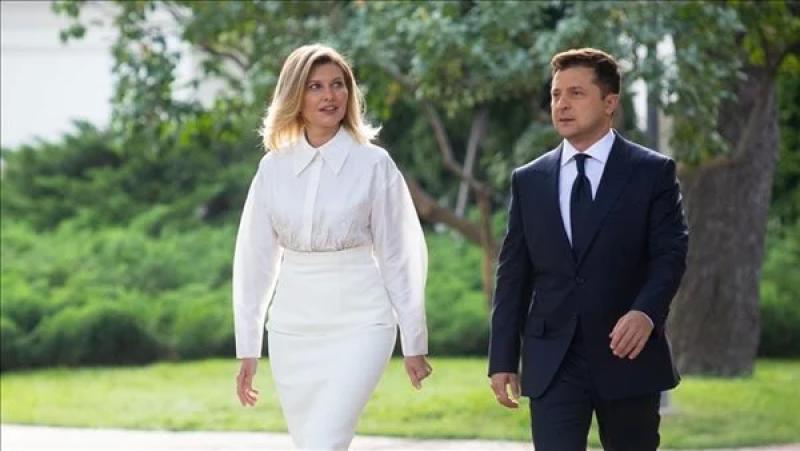 الرئيس الأوكراني وزوجته أولينا