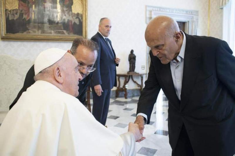 البابا فرنسيس يستقبل الدكتور مجدي يعقوب