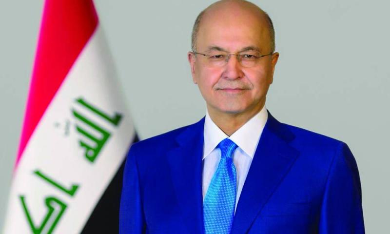 الرئيس العراقي يطالب بعقد حوار وطني لبحث الأزمة التي تشهدها البلاد