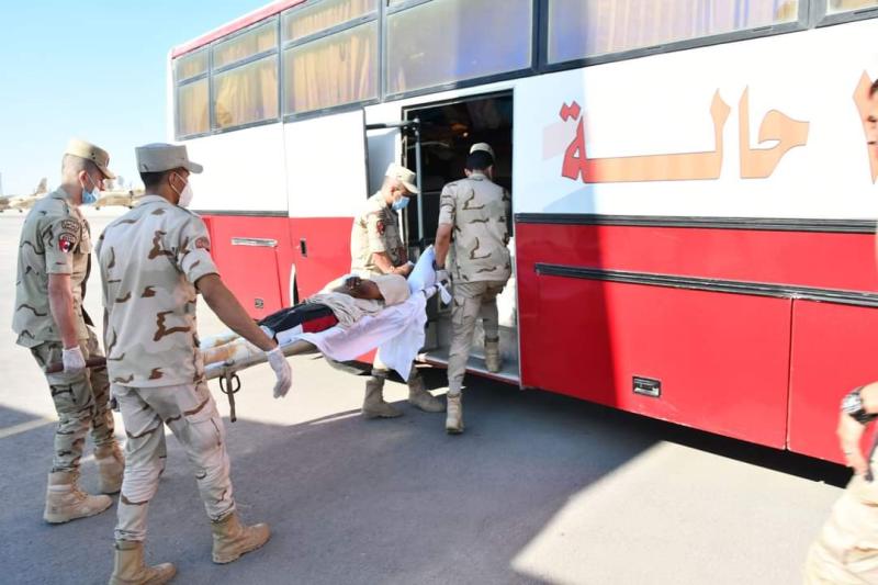 نقل المصابين المصريين من ليبيا