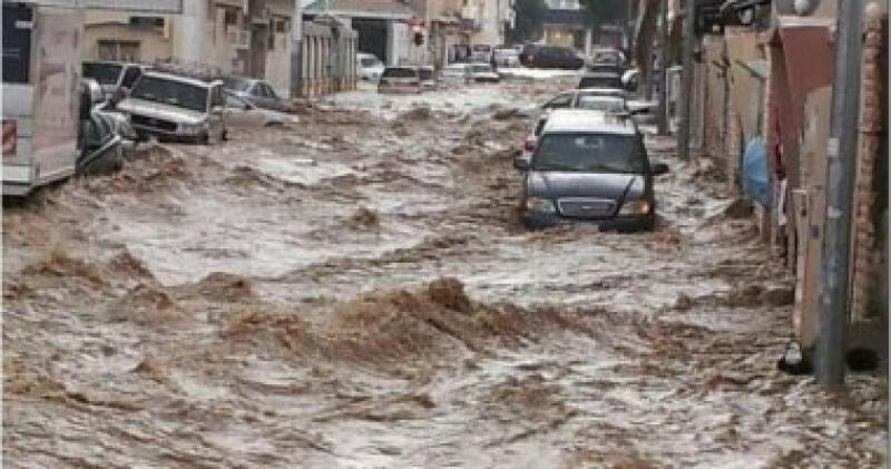 الإمارات: بدء عمليات المسح الميدانى للمتضررين جراء السيول الأخيرة بالفجيرة
