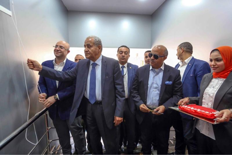 وزير التموين يفتتح مكتب السجل التجاري النموذجي بمحافظة بنى سويف