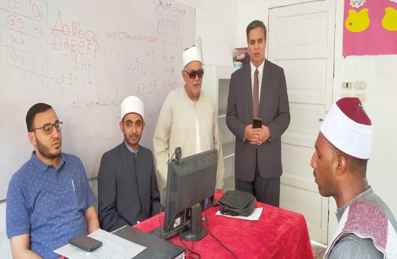 المشرف العام على الأروقة ومدير الجامع الأزهر يتابعان اختبارات محفظي القرآن