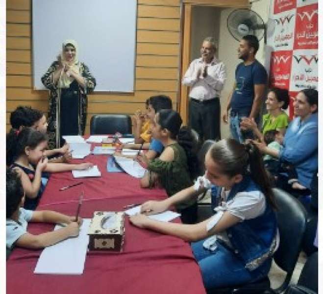 المصريين الأحرار يطلق دورة تدريبية للصم على الرسم بمحافظة السويس