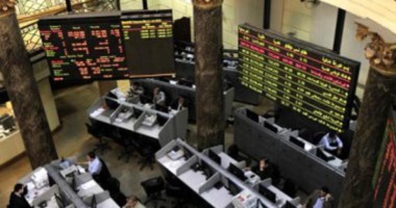 ارتفاع جماعي لمؤشرات البورصة المصرية بمستهل تعاملات جلسة بداية الأسبوع