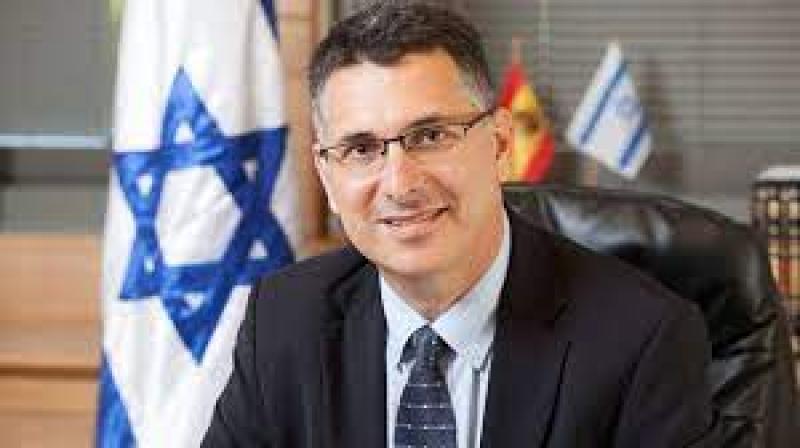 وزير إسرائيلي يحرض المستوطنين على زيارة قبر النبي يوسف