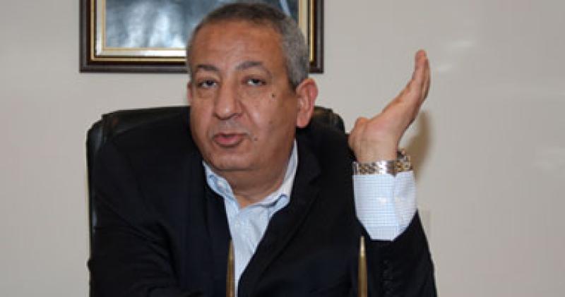 كامل أبوعلي رئيس النادي المصري