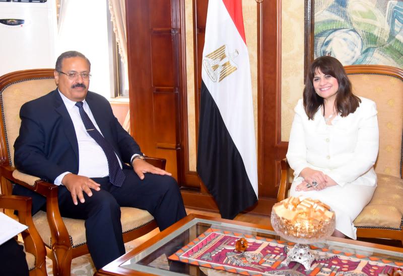 وزيرة الهجرة تلتقي سفير مصر في أوكرانيا لبحث أوضاع الجالية المصرية
