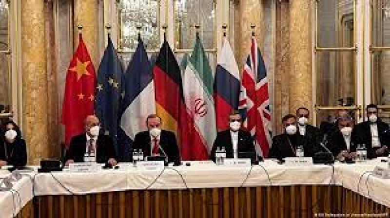 إيران تخوض مفاوضات مع الدول الكبرى لحل مشكلة الاتفاق النووي