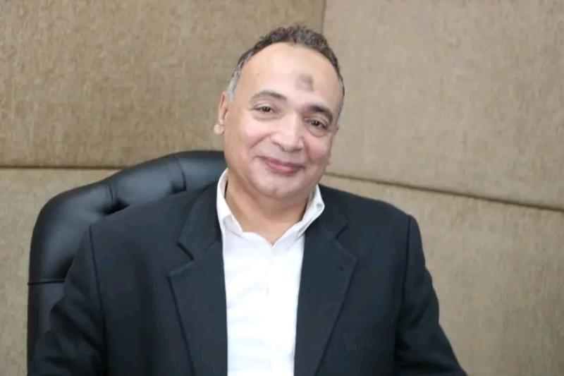 الكاتب الصحفي طارق درويش رئيس حزب الاحرار الاشتراكيين
