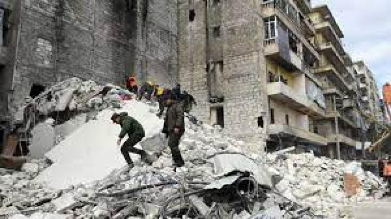 انهيار مبني مخالف في سوريا