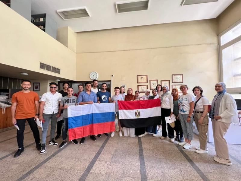 تاريخ روسيا يجمع شباب مصر و 18 دولة
