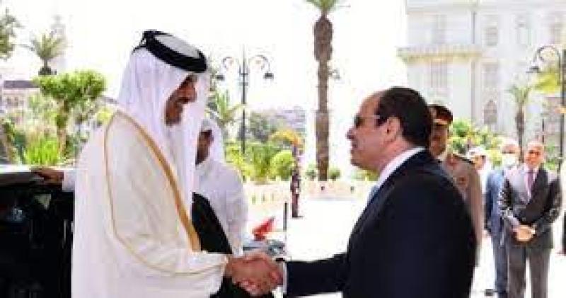 السيسي يشيد بدور قطر الإقليمي وتفاعلها علي الساحة السياسية