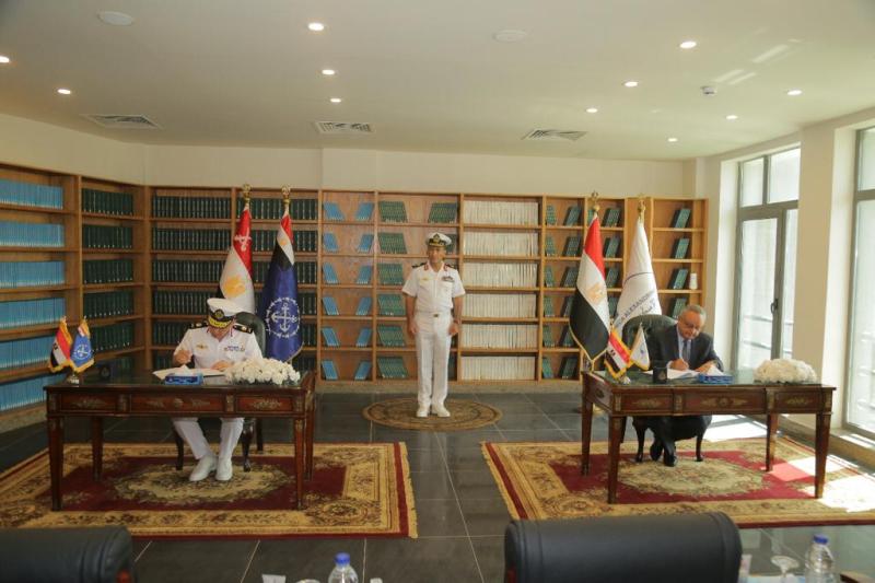 الكلية البحرية توقع بروتوكول تعاون مع مكتبة الأسكندرية