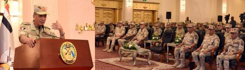  وزير الدفاع والإنتاج الحربى يكرم عدداً من المتميزين من رجال قوات حرس الحدود